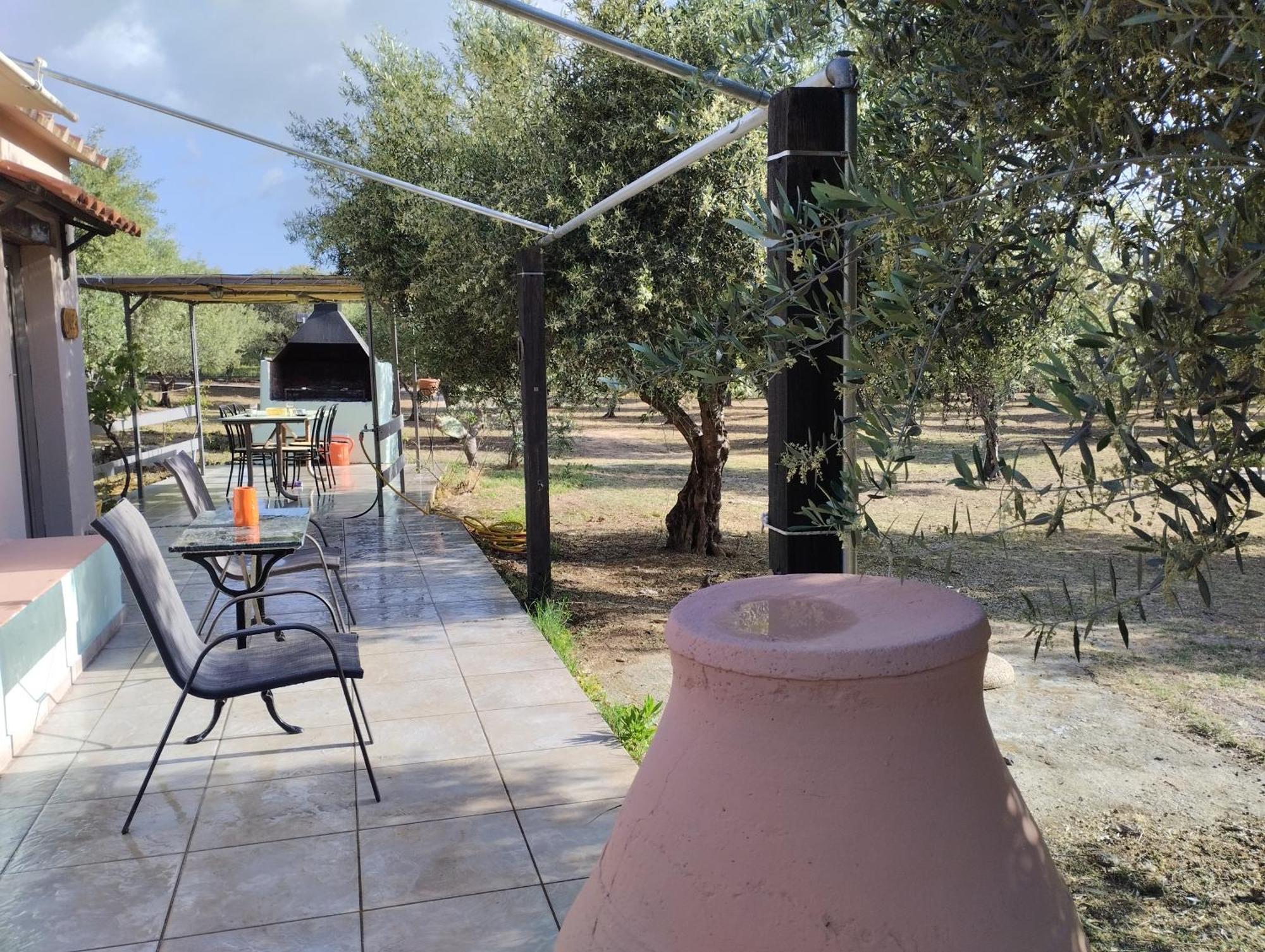 Olea Cottage Galatás Eksteriør bilde